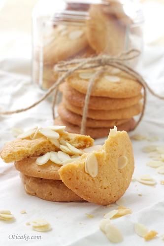 Almond cookies 1