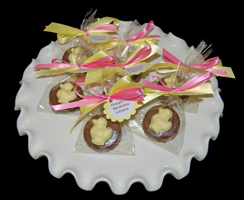 ruber duck chocolate dipped oreo birthday party favors