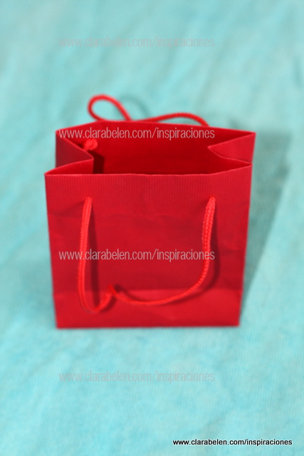Reutilizar pequeñas bolsas de papel como imanes lapiceros (4)