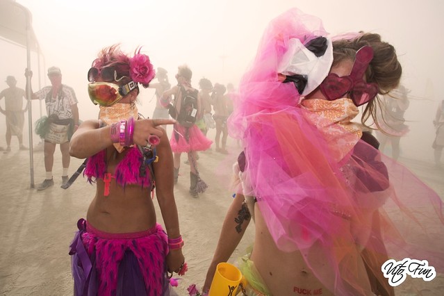 Burning Man 2012 34; Kostume Kult Girls Whiteout