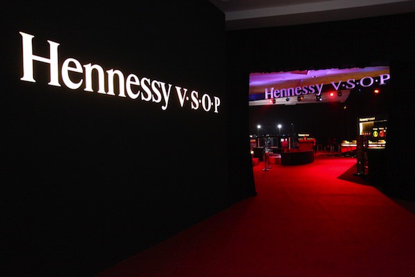 Hennessy Artistry - 001