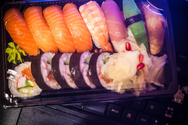 Sushi + laptop
