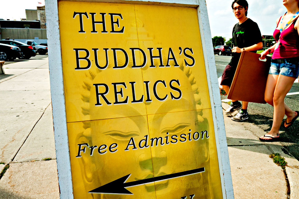 THE-BUDDHA'S-RELICS--Washington-Avenue