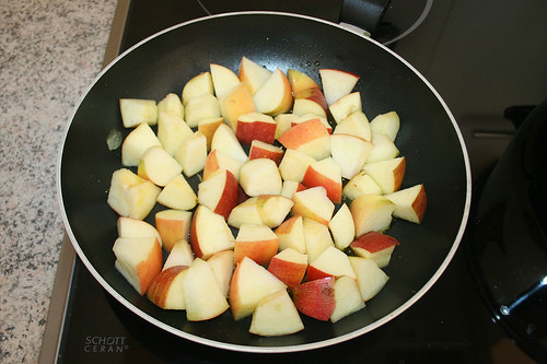 34 - Äpfel anbraten / Roast apples