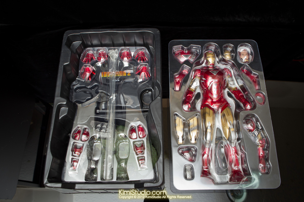 2012.09.01 Hot Toys Iron Man Mark VI-005