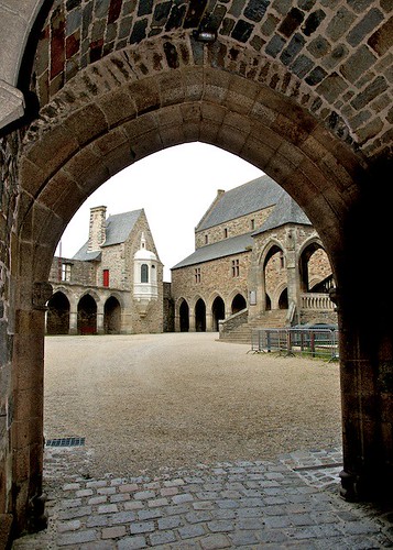 Día 7. Vitré, Fougeres, Mont Saint Michel - Valle del Loira y parte de Bretaña visitando Mont Saint Michel (7)