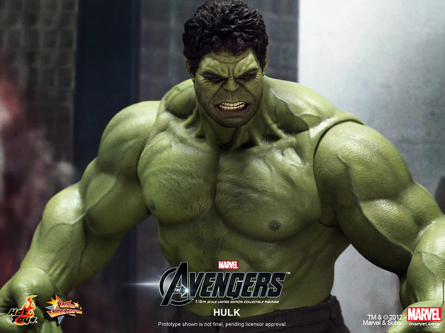 Hot Toys - The Avengers - Hulk Limited Edition Collectible Figurine_PR14