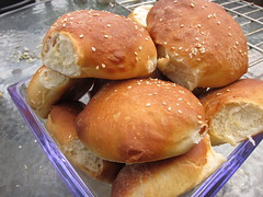 Hamburger Buns (White Bread, Variation 1)