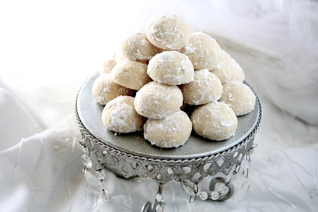 Italian Wedding Cookies 002