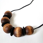 Stained Wood Bead Necklace Tutorial by Fabric Paper Glue
