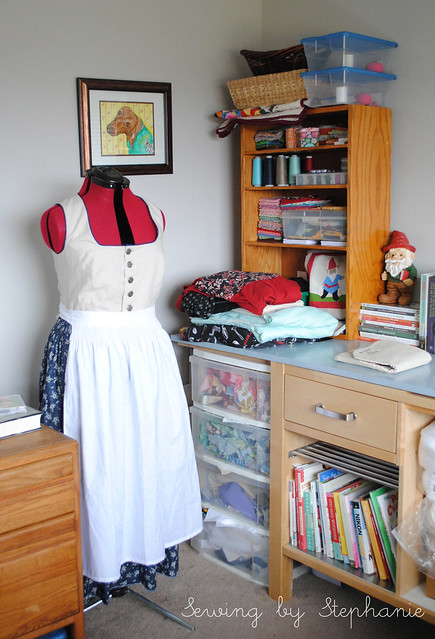 My Sewing Room: Dressform and Scraps