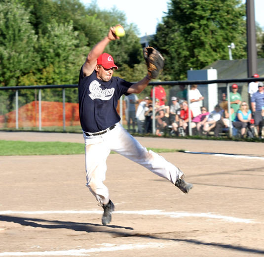 Toronto Indians win World Senior fastball tourney