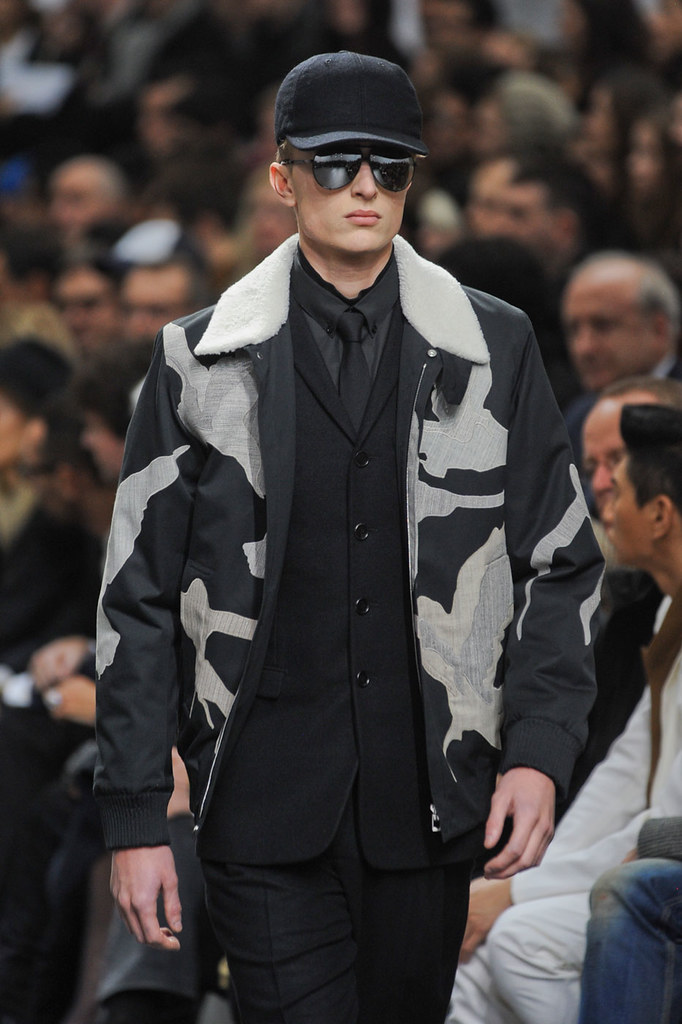 Max Rendell3025_FW12 Paris Dior Homme(fashionising.com)