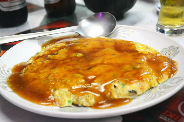 Kanitama - crab omelett with kanitama sauce