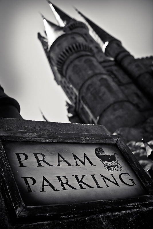 The Wizarding World of Harry Potter: Pram Parking
