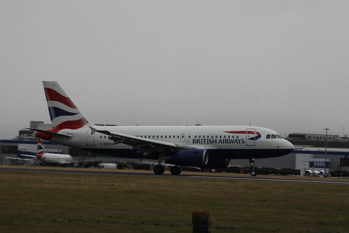British Airways Airbus A319 G-DBCH Landing Edinburgh Airport