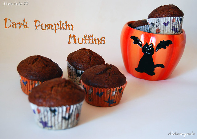 dark pumpkin muffins