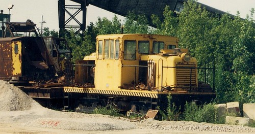 Elmhurst Chicago Stone Company G.E  45 ton center cab diesel locomotive.  Elmhurst Illinois.  August 1988. by Eddie from Chicago
