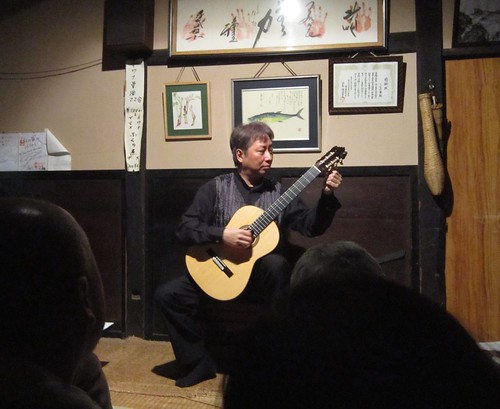 黒澤哲郎製作ギターを弾く福田進一　2012年10月13日 by Poran111
