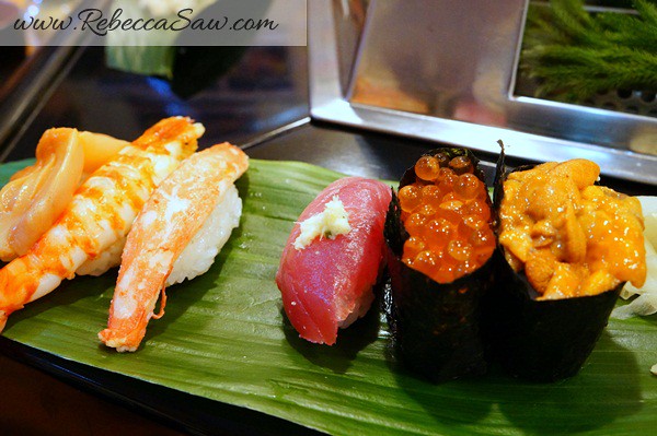 tsukiji market sushi for lunch-002