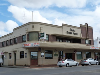 Bair's Otago Hotel, Leongatha