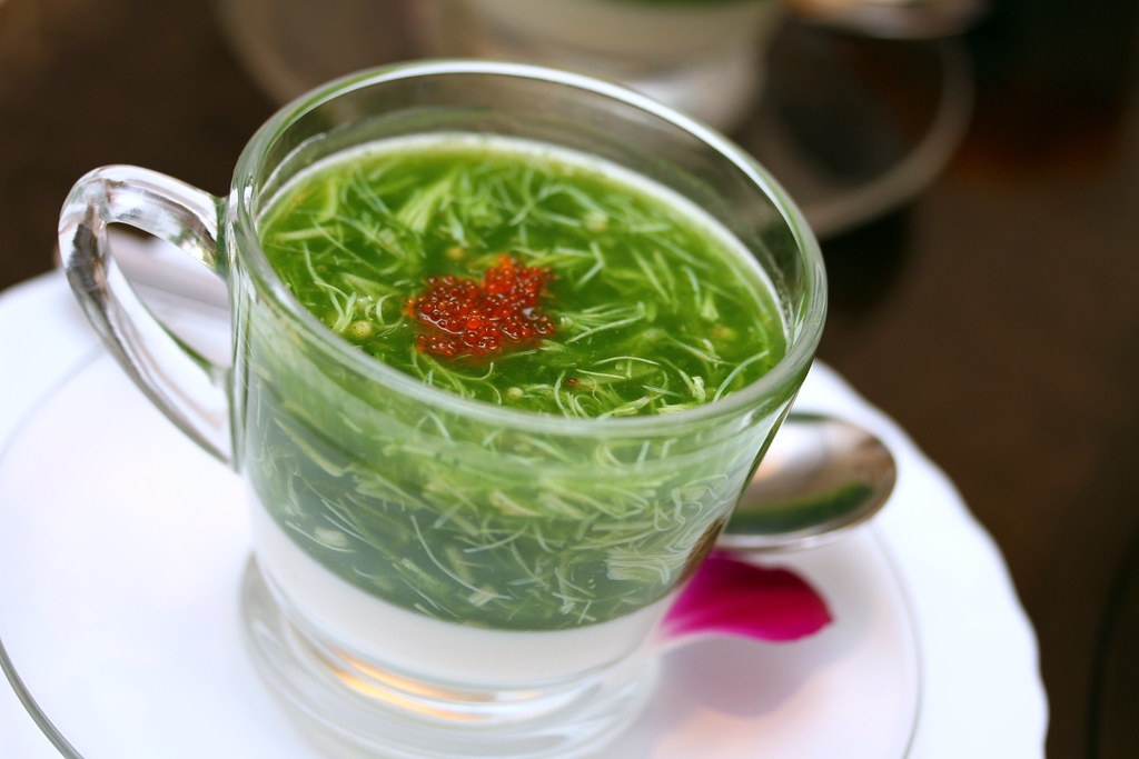 Mouth Restaurant: spinach soup