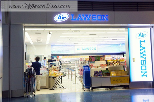 haneda airport japan - rebecca saw japan trip with airasia  (24)