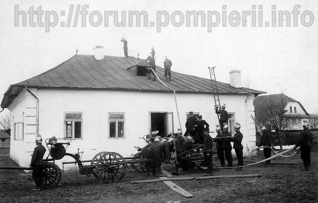 Exercitiu al pompierilor din Botosani, perioada 1905-1910