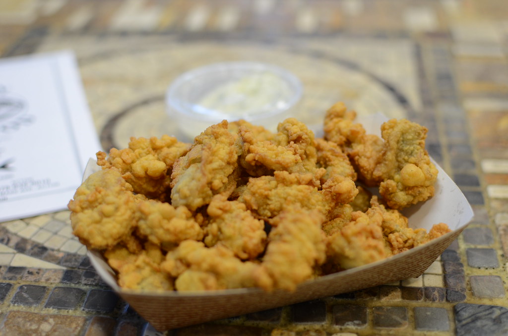 1/2 serving of fried oysters