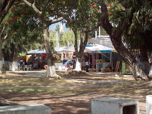 Outside view of the Chapala Lakeside market