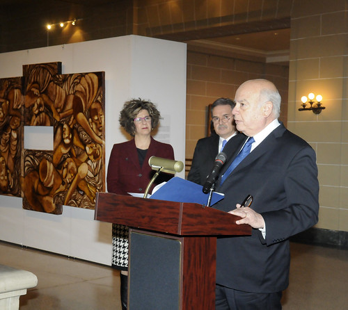 Secretary General Insulza Inaugurates Holocaust Exhibition at the OAS