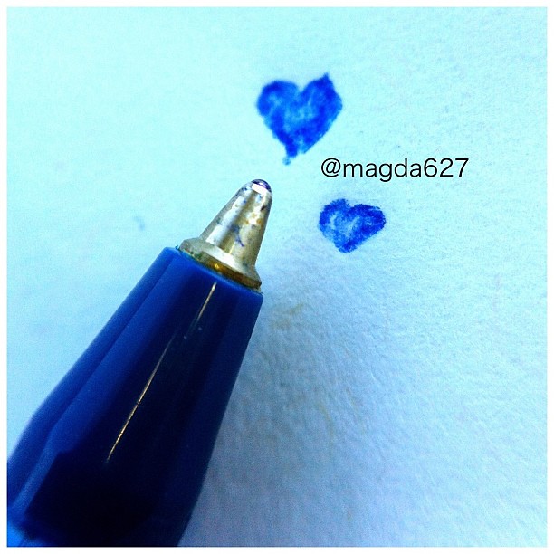 This is my #olloclip test ... #ollo #macro #macrophotography #pen #heart #love #cute #instagood #instamood