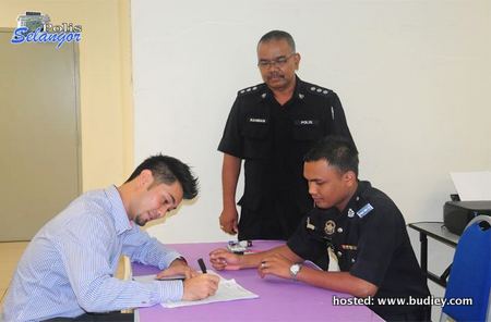 Farid Kamil Temuduga Polis Malaysia