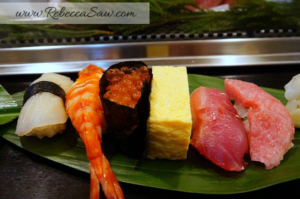 tsukiji market sushi - rebecca saw