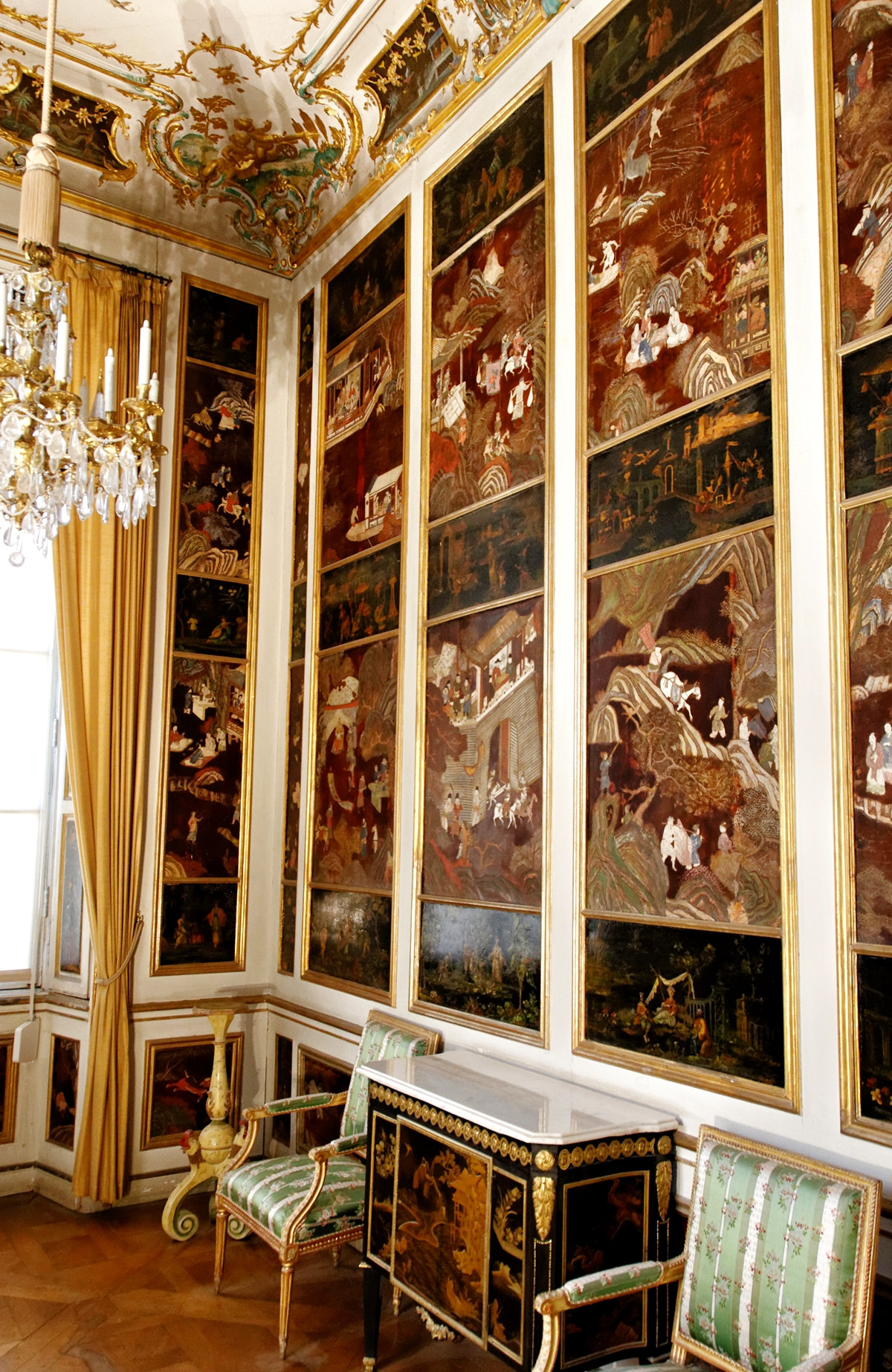The Cabinet of chinoiserie. Nymphenburg Palace, Munich, Germany. Credit Yelkrokoyade