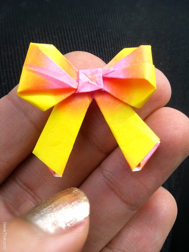 Tiny Origami Gift Bow