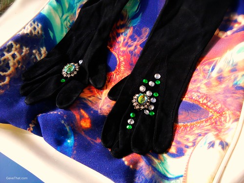 DIY Jeweled Gloves Gift Idea