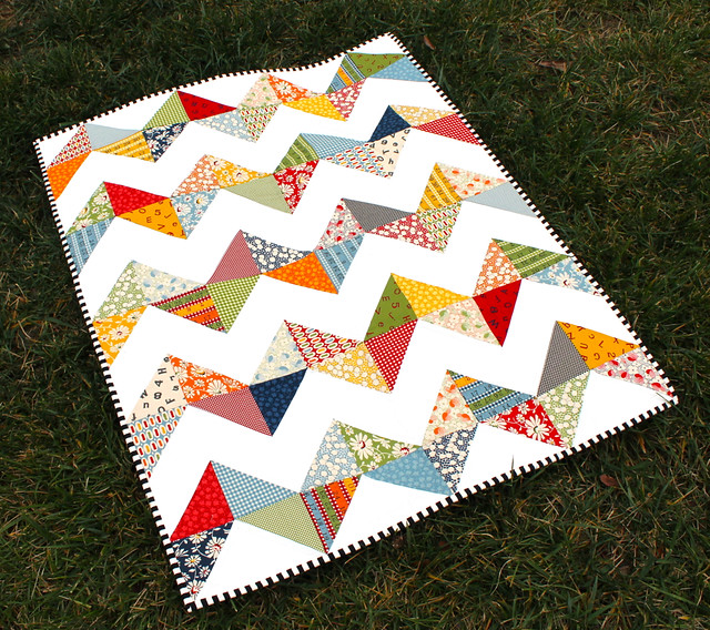 Wee Play zig zag quilt