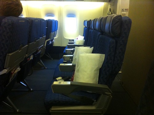 American Airlines Boeing 767 Main Cabin Extra