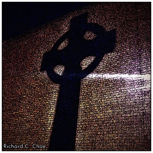 Toon Iona Cross by rchoephoto