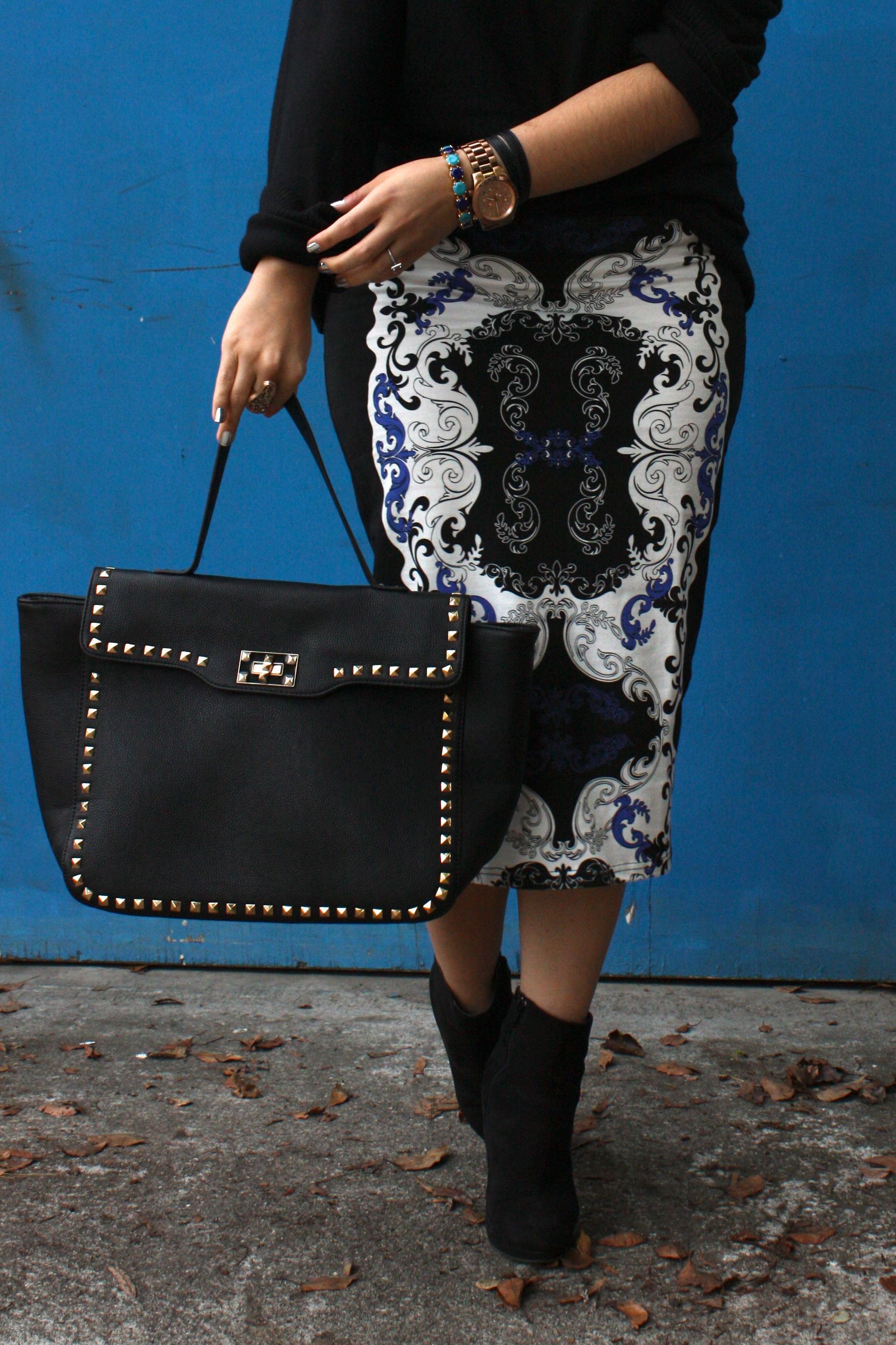 black white and blue mirrored pencil skirt with studded sweater and tote5
