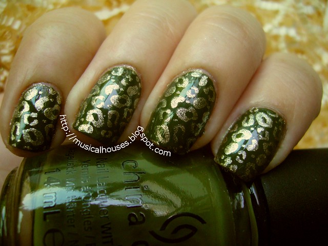 Gold and Green Leopard Print Nails - of Faces and Fingers