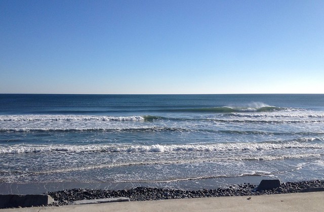 50 degrees, sunny, offshore, gusty, empty, FUN!