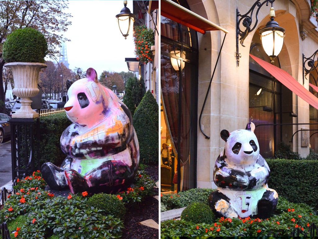 Les pandas de Julien Marinetti devant le Plaza Athénée