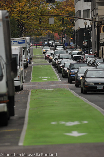 Green bike lanes Stark and Oak-2