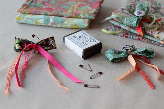 DIY: Pretty Bows To Wear & Decorate With!