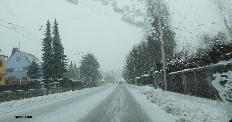 Baselstrasse, snowing
