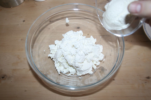 33 - Saure Sahne hinzufügen / Add sour cream