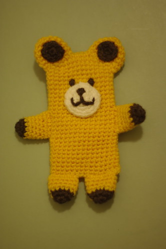 amigurumi #84 M iPhone cosy yellow bear3