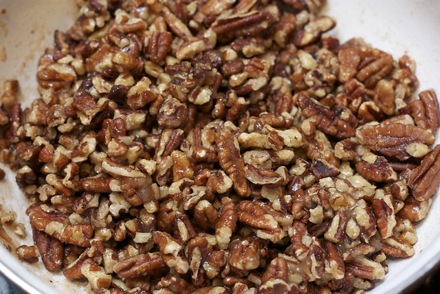 Maple-Caramel Nut Crisps